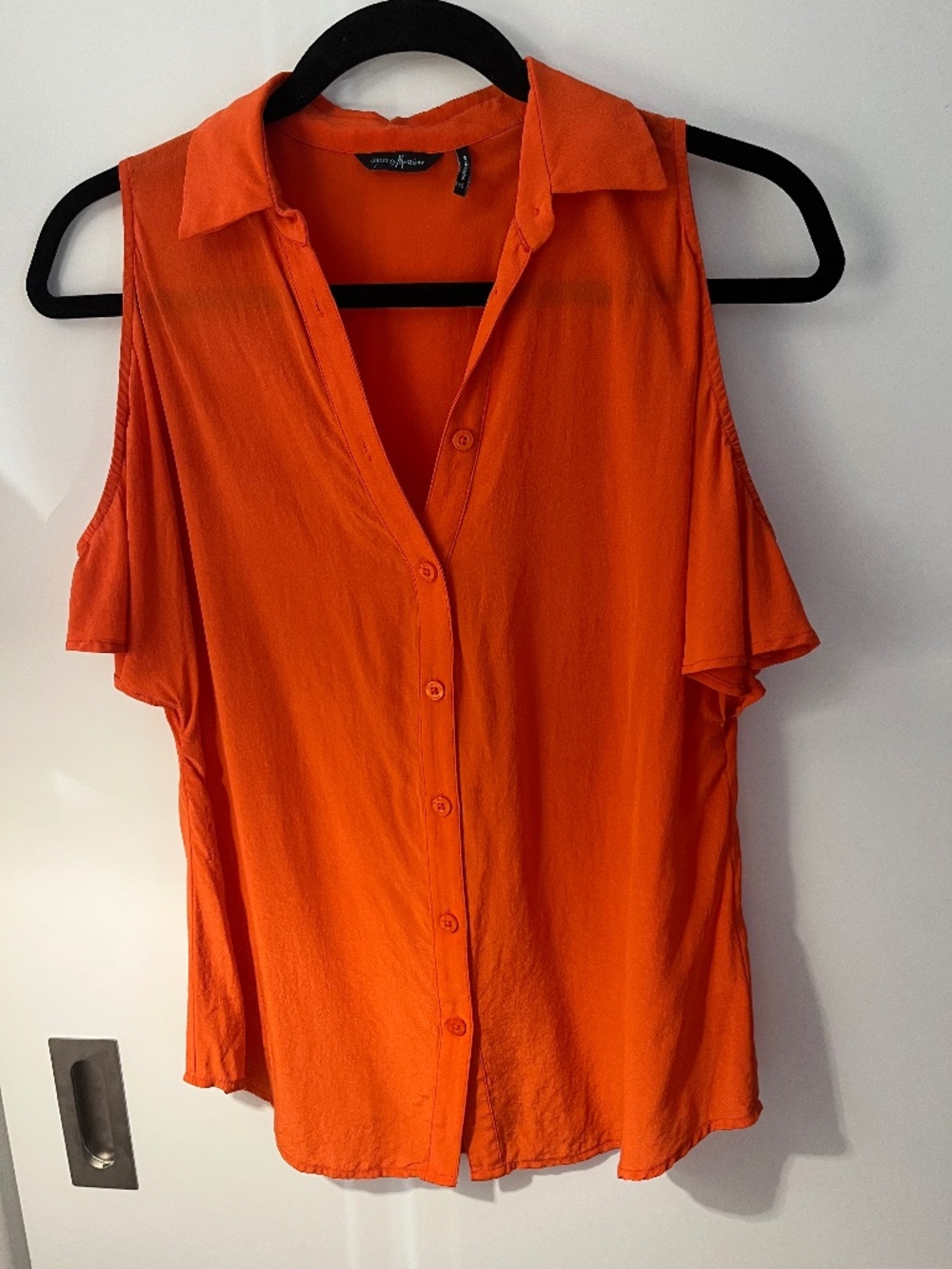 100% silk short sleeve blouse Guess by Marciano